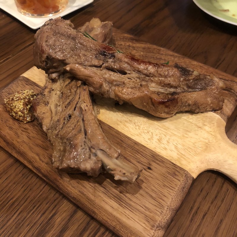 霧島豚のスペアリブ(荻窪cafe＆bar Quartet（カフェアンドバルカルテット）)