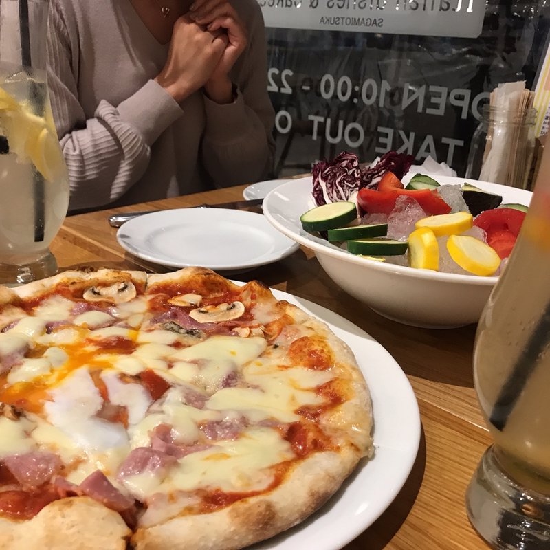 ピザ&バーニャカウダ(TAK CAFE)