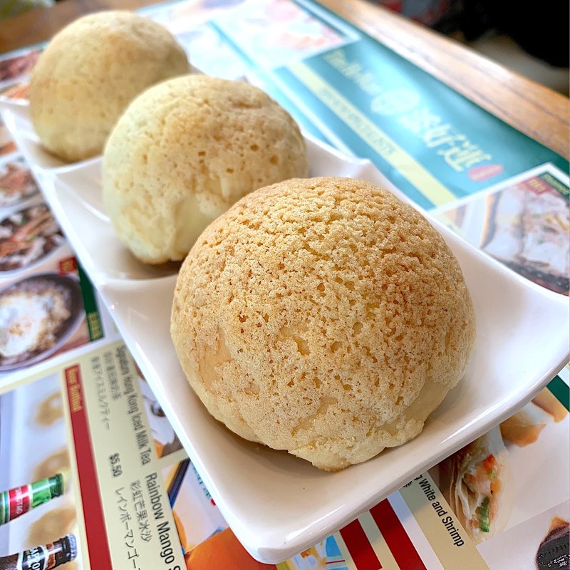 Baked BBQ Pork Buns(Tim Ho Wan Waikiki)