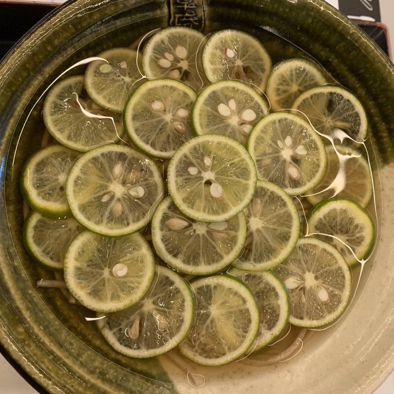 温かいすだちそば(草庵)