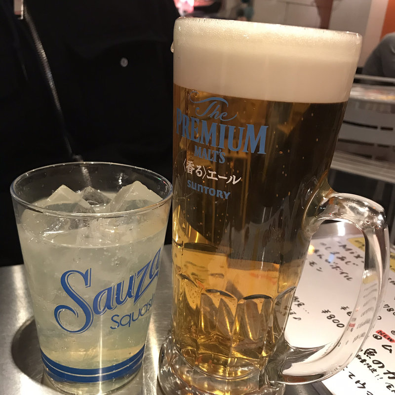 生ビール中(墨国回転鶏酒場)