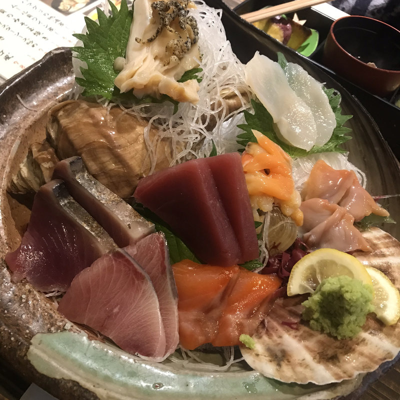 貝魚刺五点盛り(三是 貝だらけ)