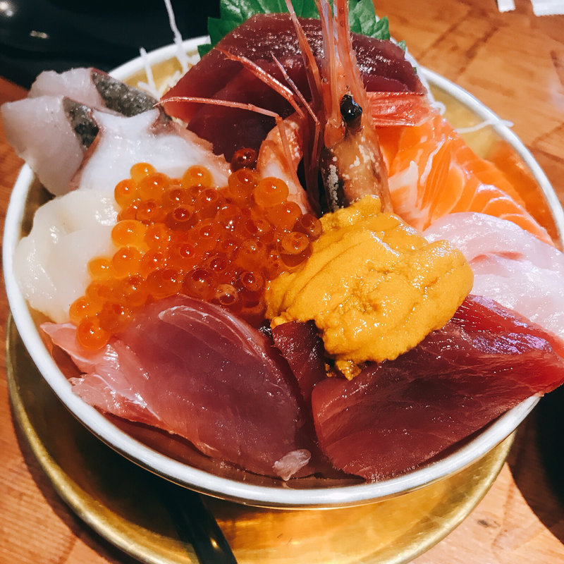 女性の為の黄金海鮮どんぶり膳(伊豆高原ビール本店レストラン)