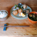 根々定食(根々)