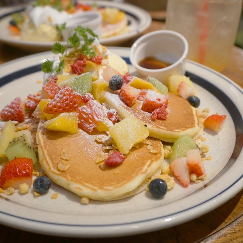 パンケーキ フルーツミックス(DESSER+Tデセルプラス)