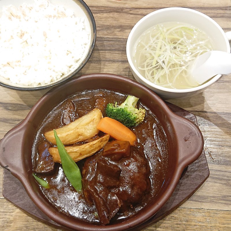 牛タンハンバーグ定食(牛たん炭焼 利久 ラゾーナ川崎店)