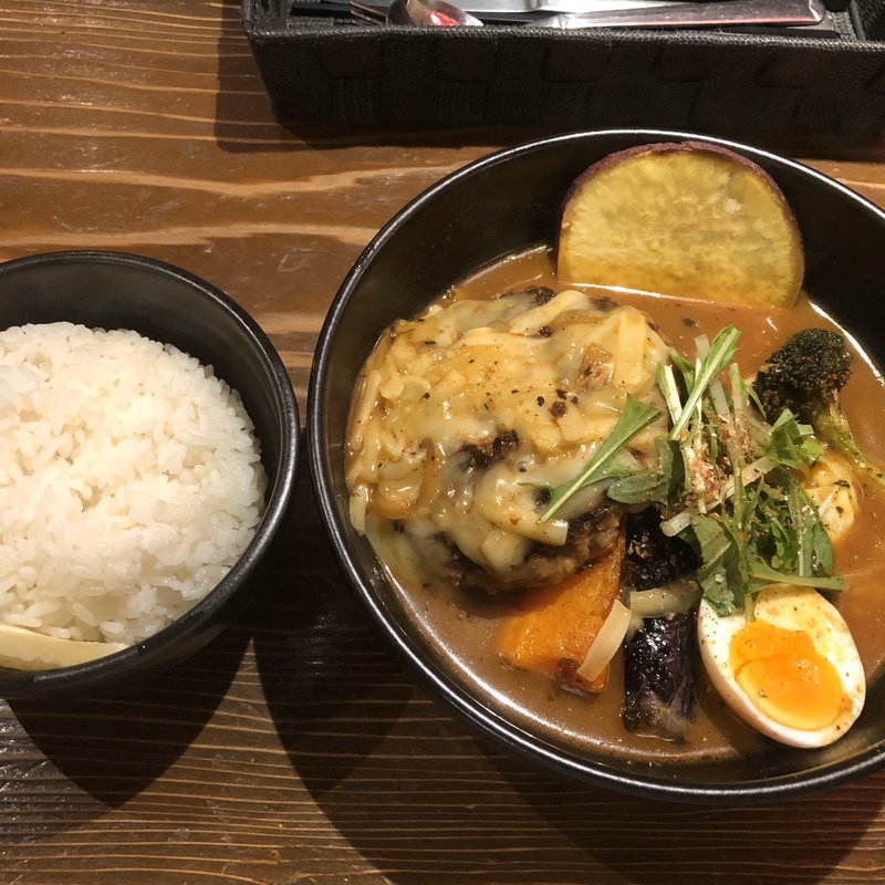 チキンカレーえびスープ(スープカレー奥芝商店 駅前創成寺)