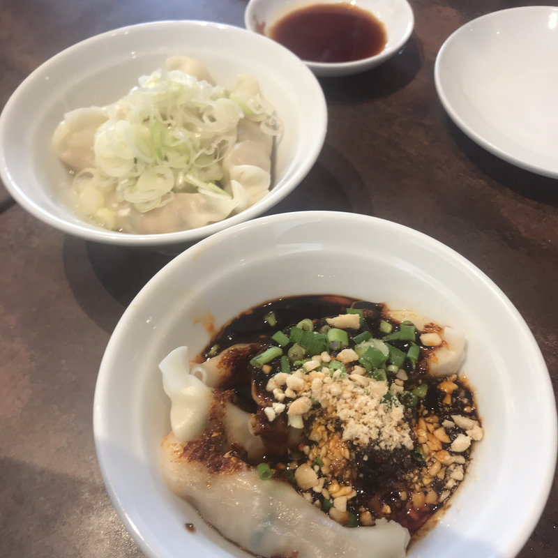 坦々麻辣餃子(タイガー餃子会舘 宇田川町店)