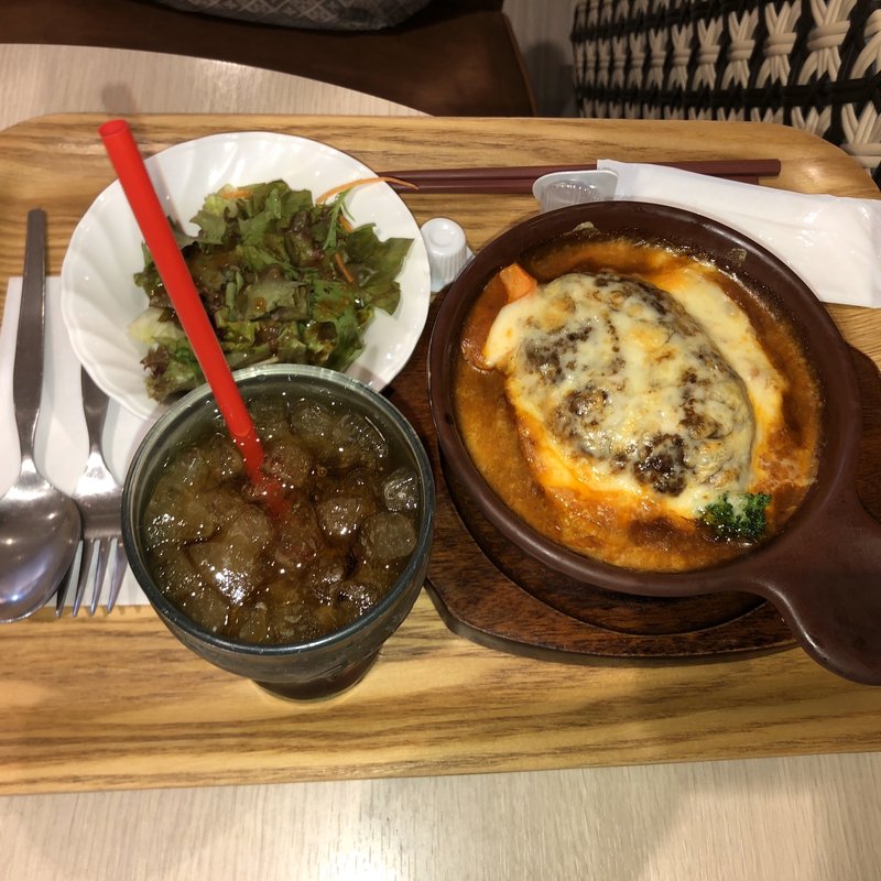 (せんば 自由軒キッチン。)