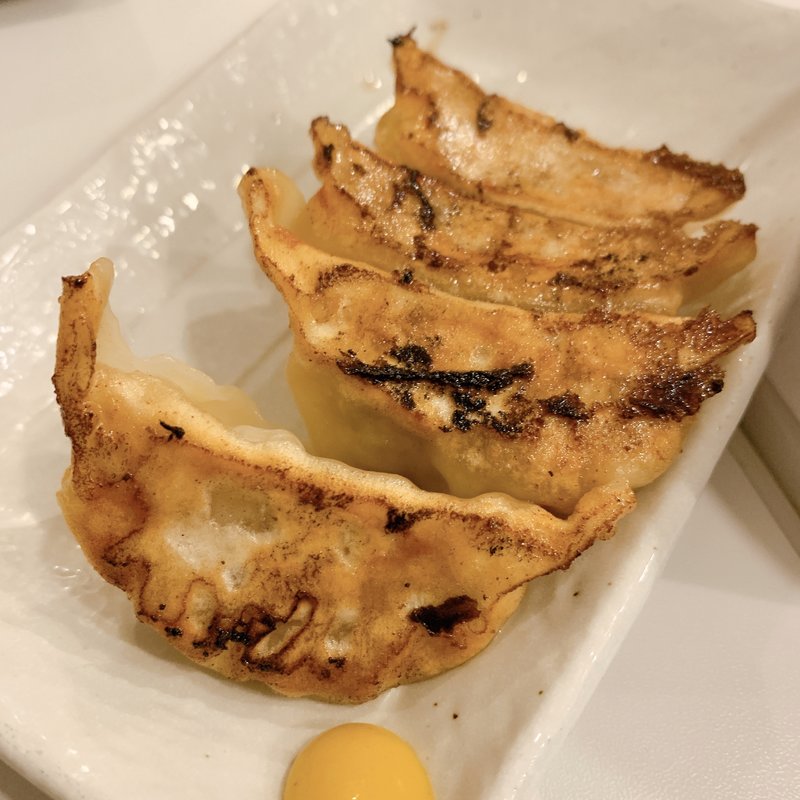 餃子(海鳴福岡空港店)