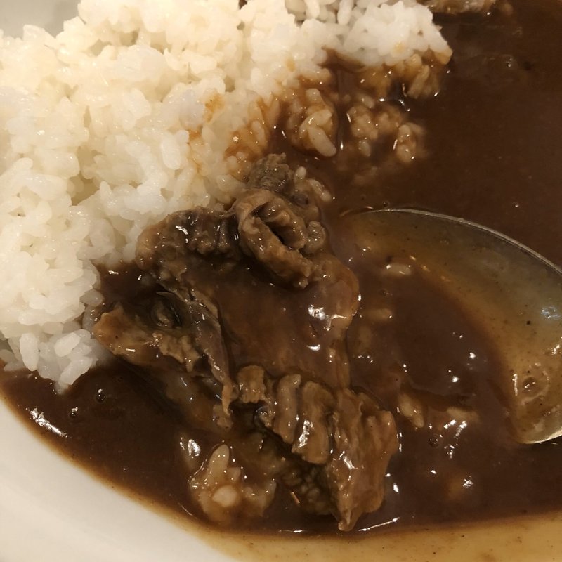 とろ旨牛すじカリー(カリーのクジャク食堂　)