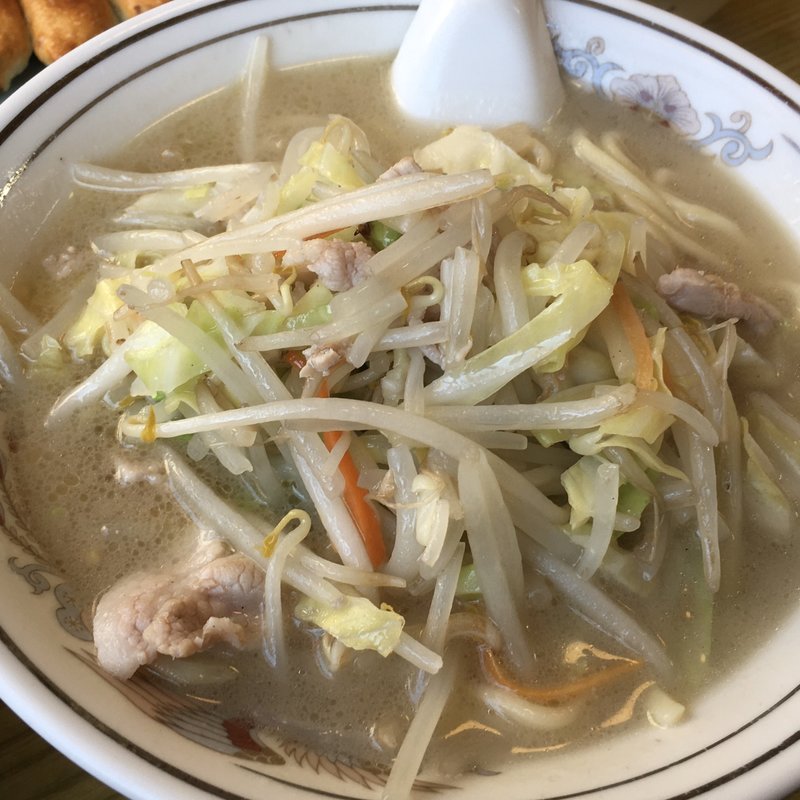 たんめん(餃子の王さま)