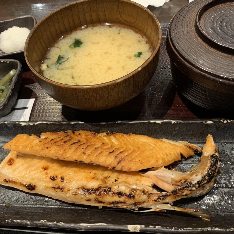 (しんぱち食堂)