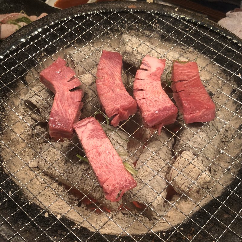 厚切り花咲タン(浦江亭 本店 （ウラエテイ）)