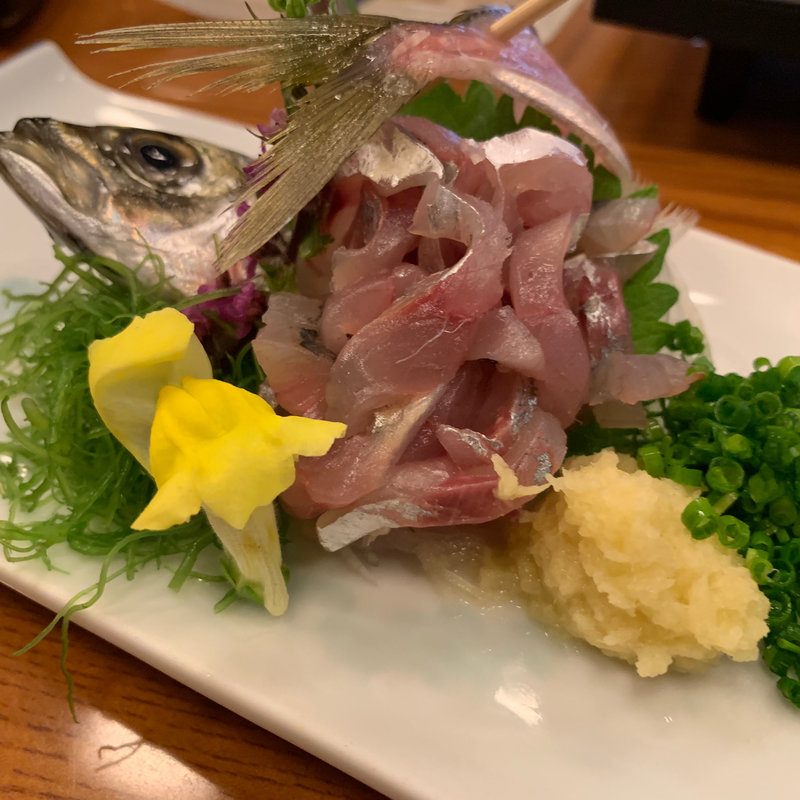 あじたたき(のれんと味 だるま料理店 （のれんとあじ だるまりょうりてん）)