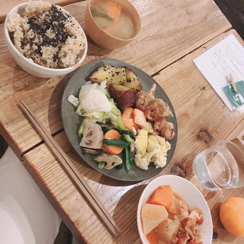 ランチビュッフェ(玄米カフェ 実身美 （サンミ）心斎橋店)