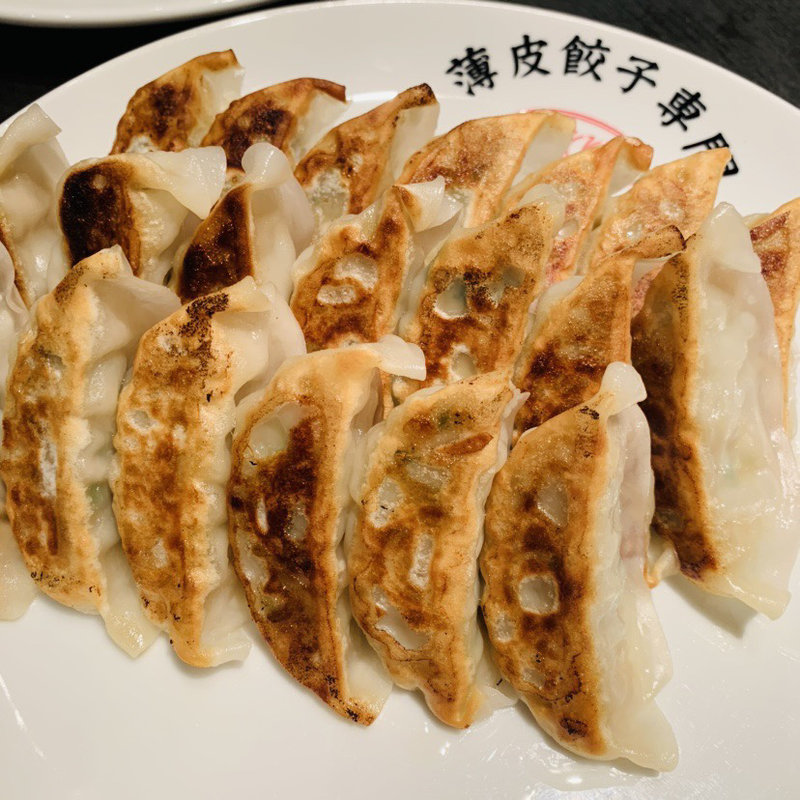 焼き餃子(薄皮餃子専門 渋谷餃子 恵比寿店)