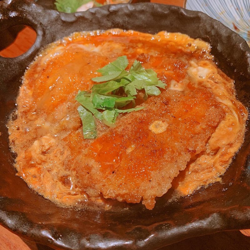 「琉球ポーク」豚カツの玉子とじ(おてもと)