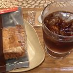 アイスアップルパイ(カスタード）と紅茶のセット(YOCICOTAN Cafe 水戸南町なか店)