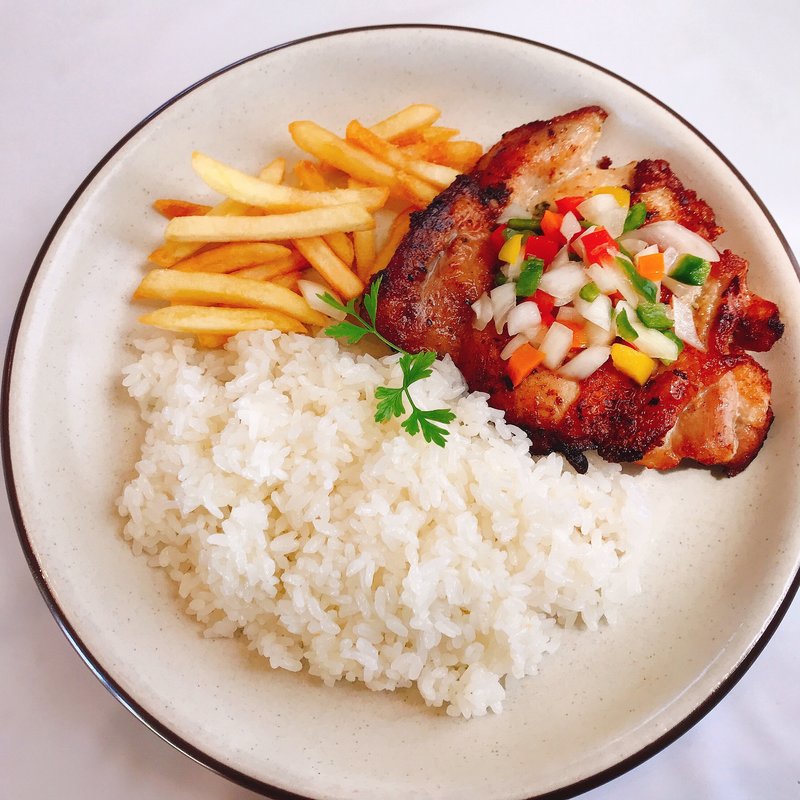 マテ茶鶏とビネガーソース(レストラン ベリンバウ )