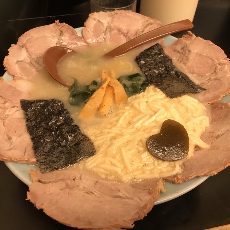 チャートロラーメン(壱発ラーメン 相模原店 （イッパツラーメン）)