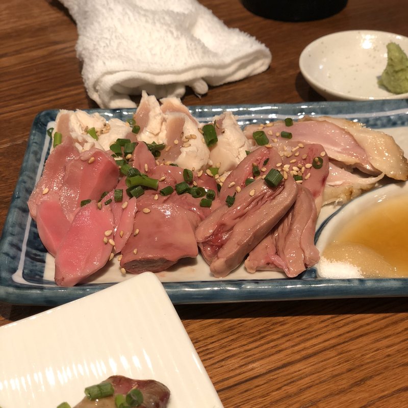 鳥刺し5点盛り(その日暮らし)