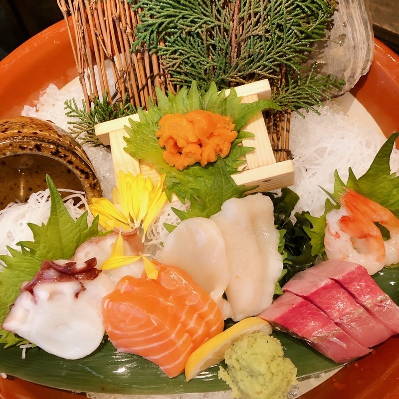 旬の豪華刺身6種盛り合せ(北海道酒場 北の家族 京橋コムズガーデン店)