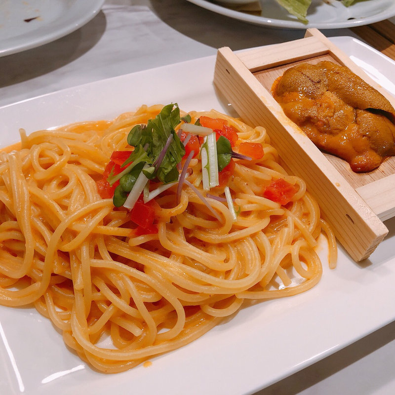 柵付き！うにのトマトクリームパスタ(Gaston&Gaspar 六本木店)