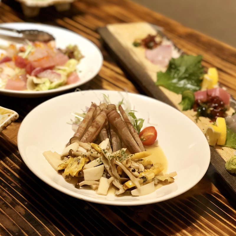 アゲマキ貝のバター焼き(隠れ居坂屋　魚たつ )