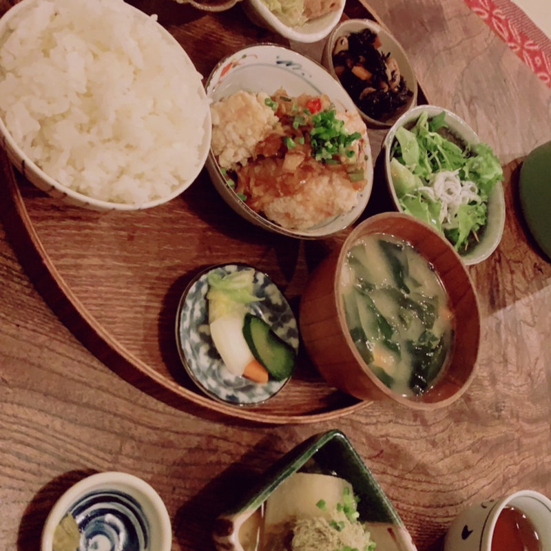 (八百屋とごはん うらや)