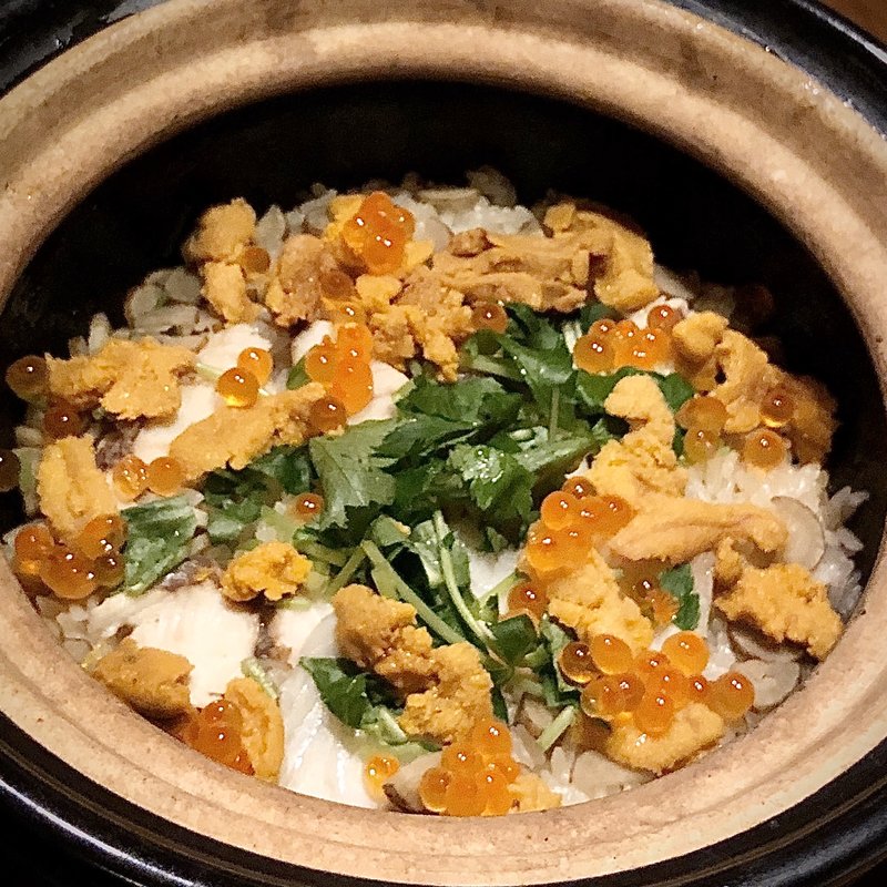 本日の白身と生ウニの土鍋(博多メシ 男厨)