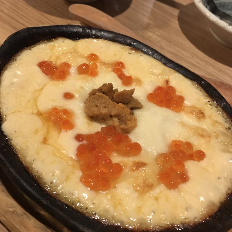 ウニとイクラのマカロニグラタン(なかめのてっぺん 渋谷ストリーム)