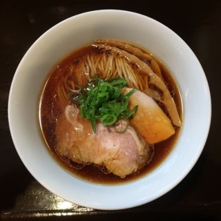 醤油らぁ麺(らぁ麺 すぎ本 )