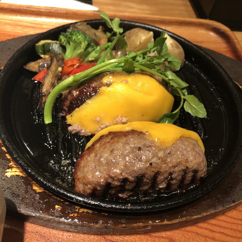 プレミアムハンバーグレギュラーセット(いしがまやハンバーグ 横浜ポルタ店)