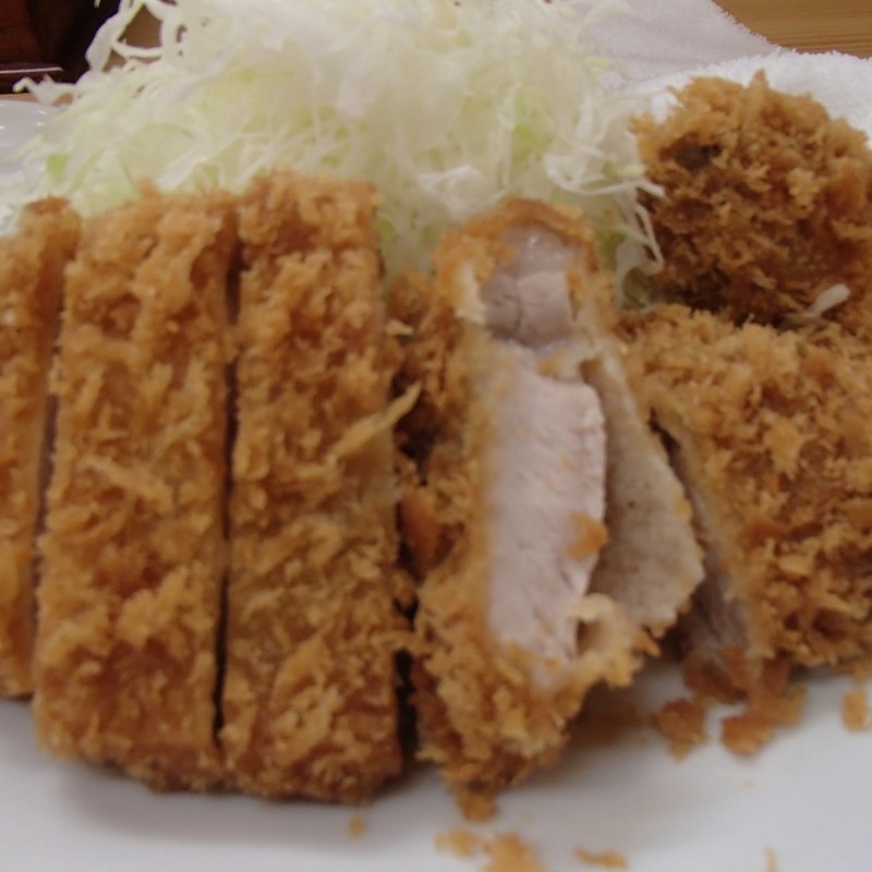 ロースカツ定食(とんかつ山家)