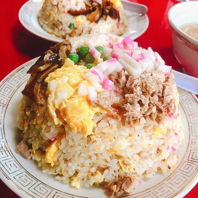 五目チャーハン大盛り(栄楽)