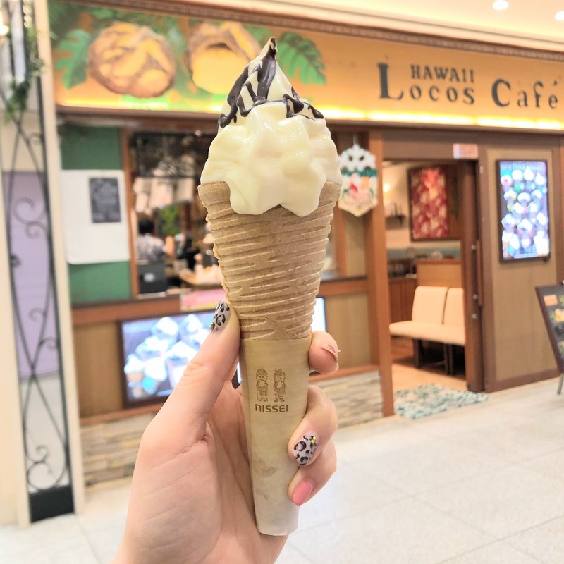 濃厚プレミアムソフトクリーム　カリカリチョコソース(ロコズカフェ 池袋 サンシャインシティ店)