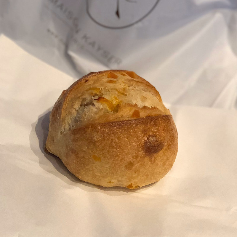 オリーブパン(Maison kayser)