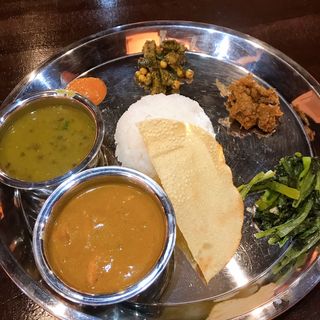 ダルバート(ボエチェ)