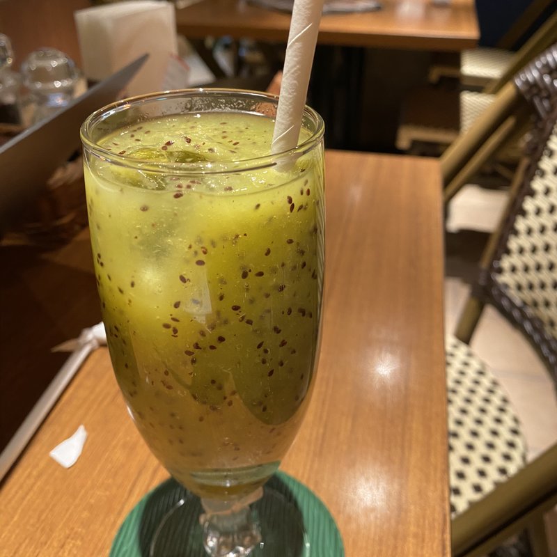 キウイジュース(果実園リーベル 目黒店)