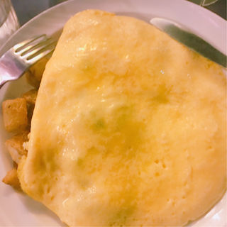 オムレツ（ポテト、ベーコンとチーズ）(Eggs 'n Things 湘南江ノ島店)