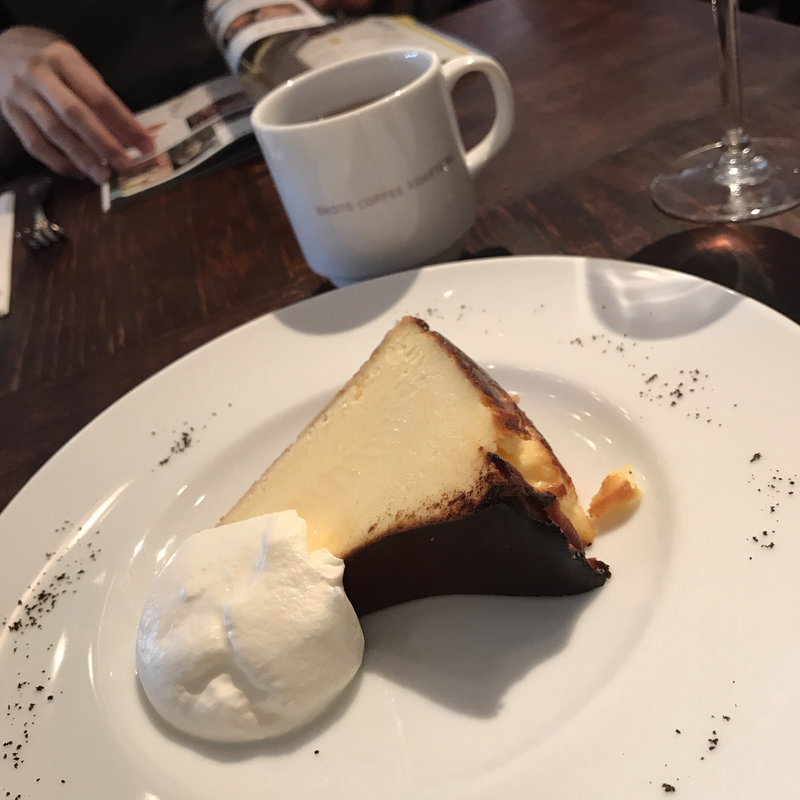バスクチーズケーキ(6th by Oriental Hotel)