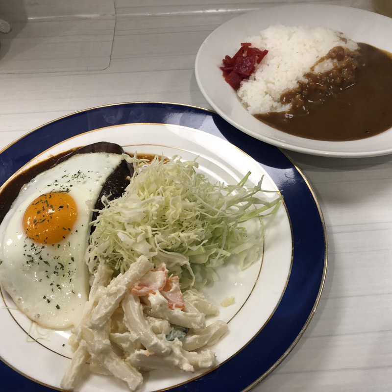 ハンバーグ&カレーライス(キッチンニュー早苗)