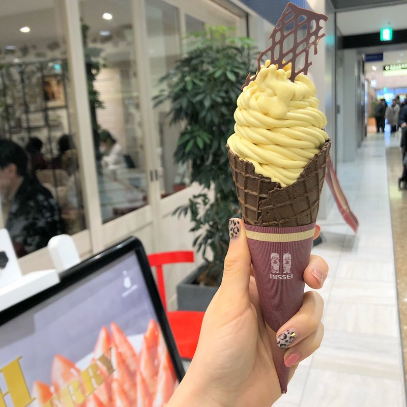 和栗のモンブランソフトクリーム(カフェラミル　サンシャインシティ店)