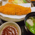 とんかつ定食(とんかつ喜多呂)