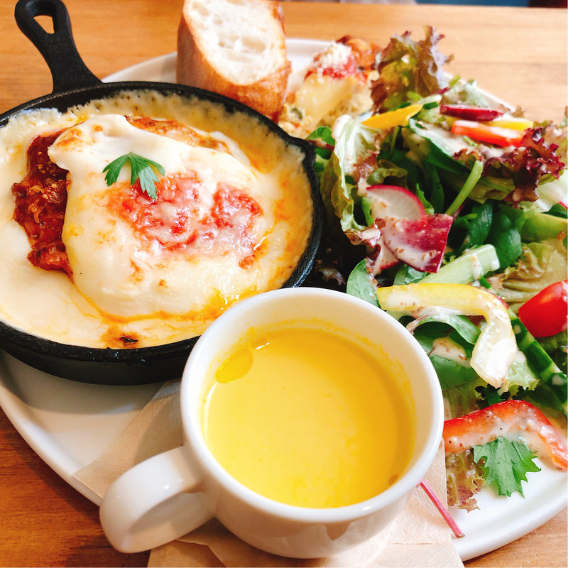 ラザニアのワンプレートランチ（ドリンク付）(Cafe Dining SI/NO)