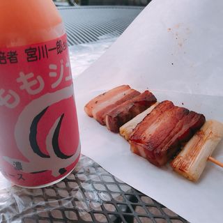 ベーコンの串焼き(マキバ カフェ （Makiba Cafe）)