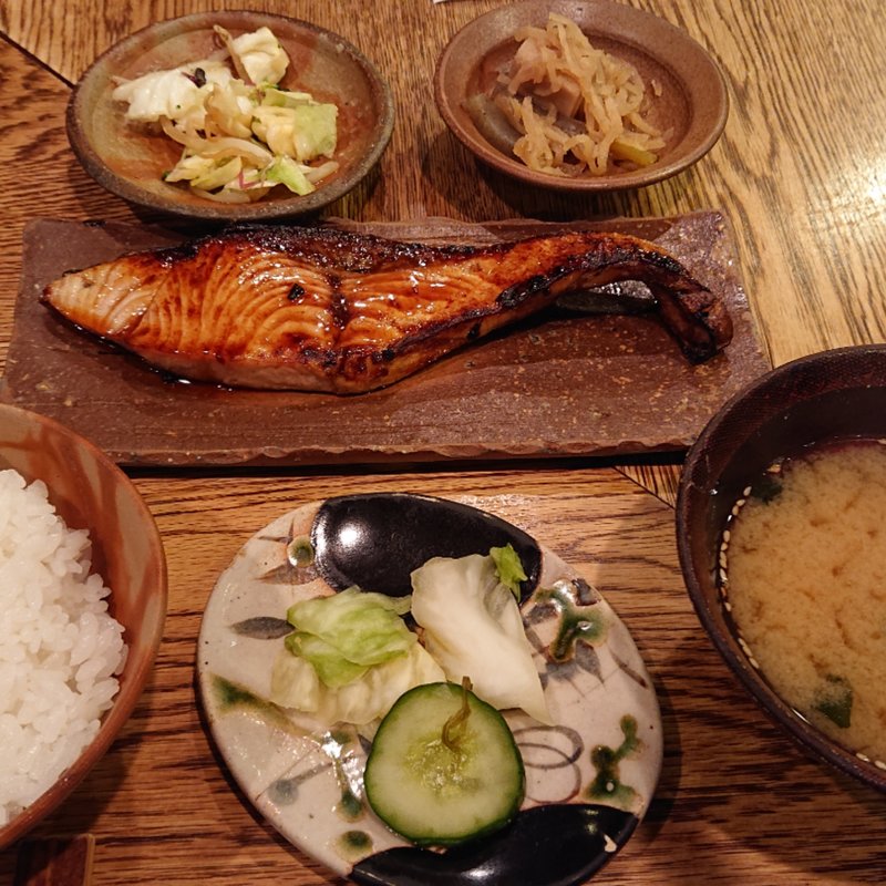 ブリの照り焼き定食(海山 )