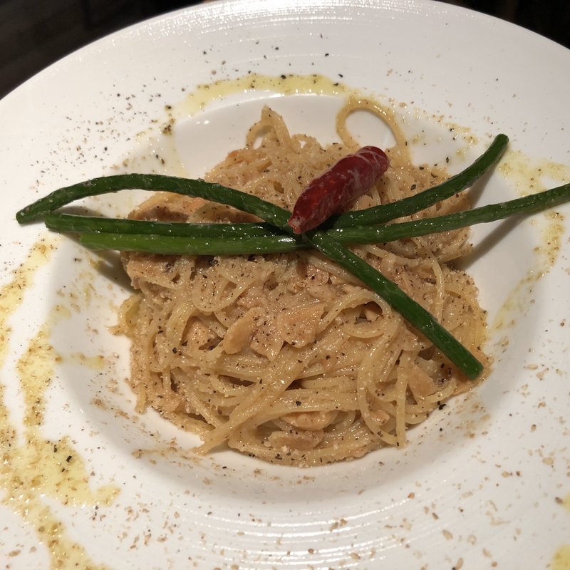 にんにくたっぷりペペロンチーノ(ビストロ olympic)