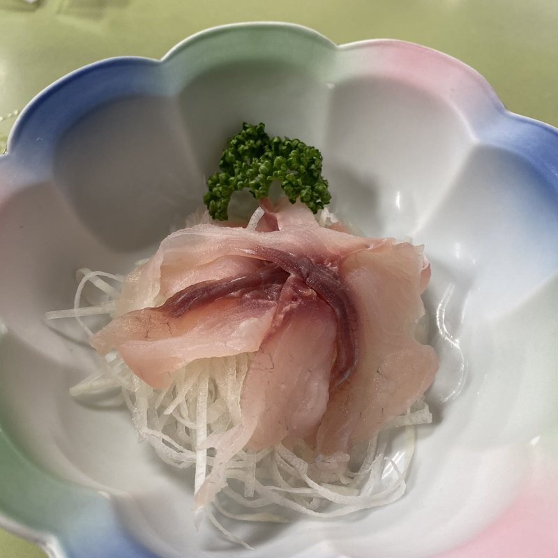 鯉の刺身(鯉とうなぎのまるます家 総本店 （まるますや）)